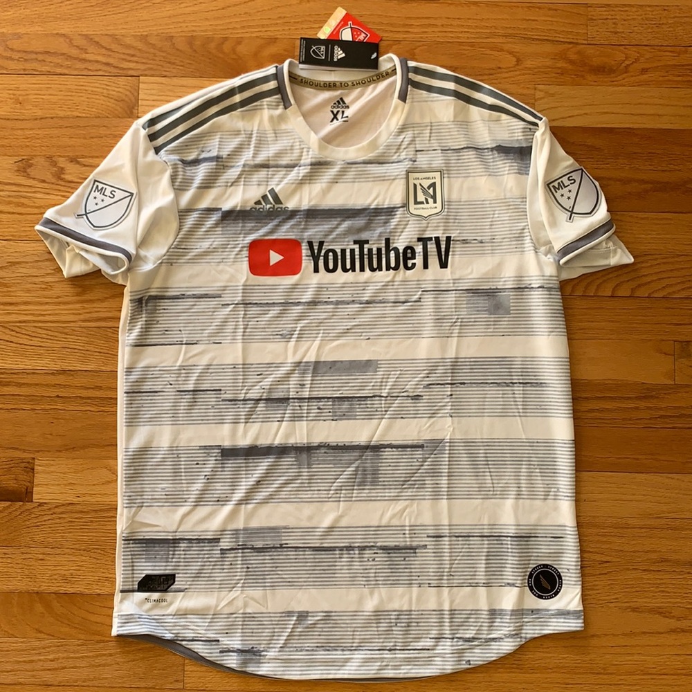Adidas Soccer Jersey, LA Chivas, NWT, mens size XL